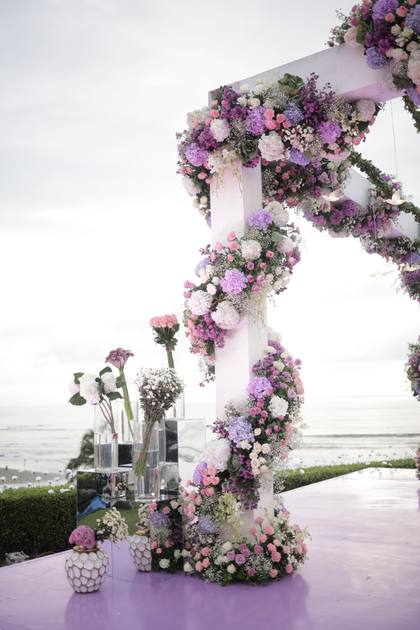 Mandap and Floral detail — Wedding decor — W GOA